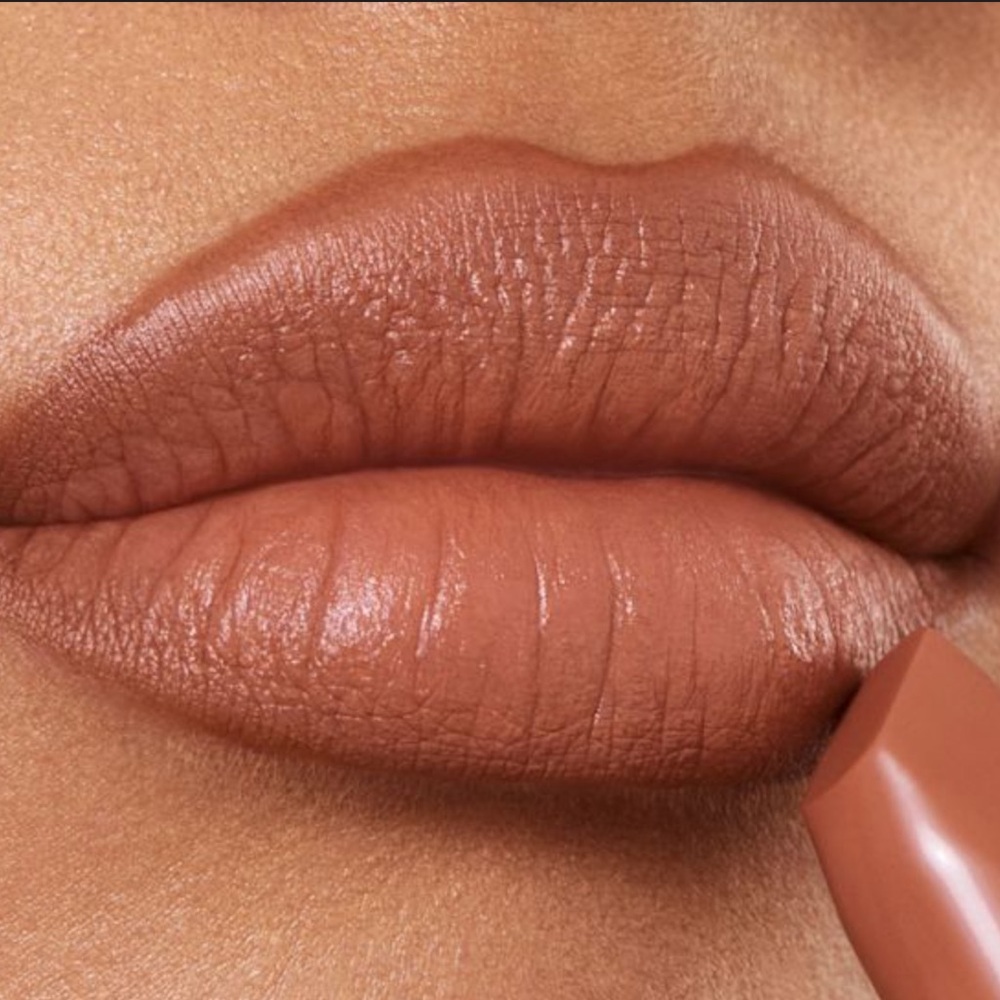 Catwalking Charlotte Tilbury matte revolution lipstick